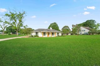 23045 Elberta Ln, Zachary, LA 70791