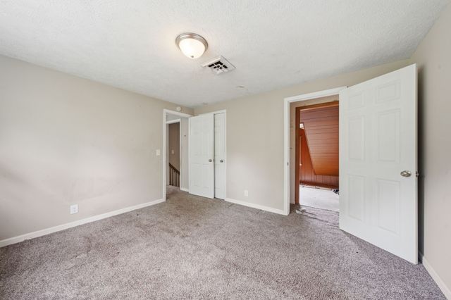 305 Cainridge Dr, Clarksville, TN 37040