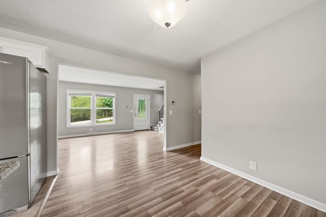 305 Cainridge Dr, Clarksville, TN 37040