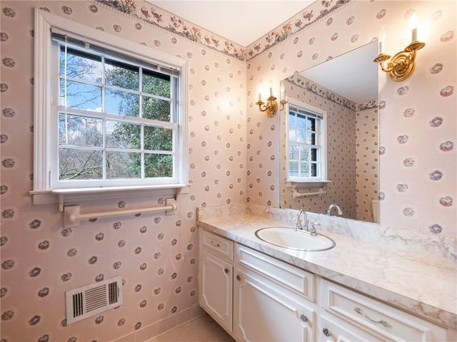 955 Landmark Drive, Atlanta, GA 30342