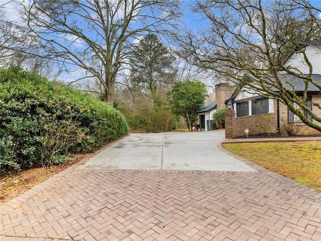 955 Landmark Drive, Atlanta, GA 30342