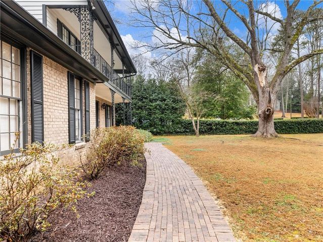 955 Landmark Drive, Atlanta, GA 30342