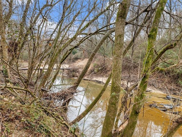 955 Landmark Drive, Atlanta, GA 30342