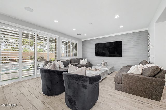 14320 W ARTEMISA Avenue, Surprise, AZ 85387