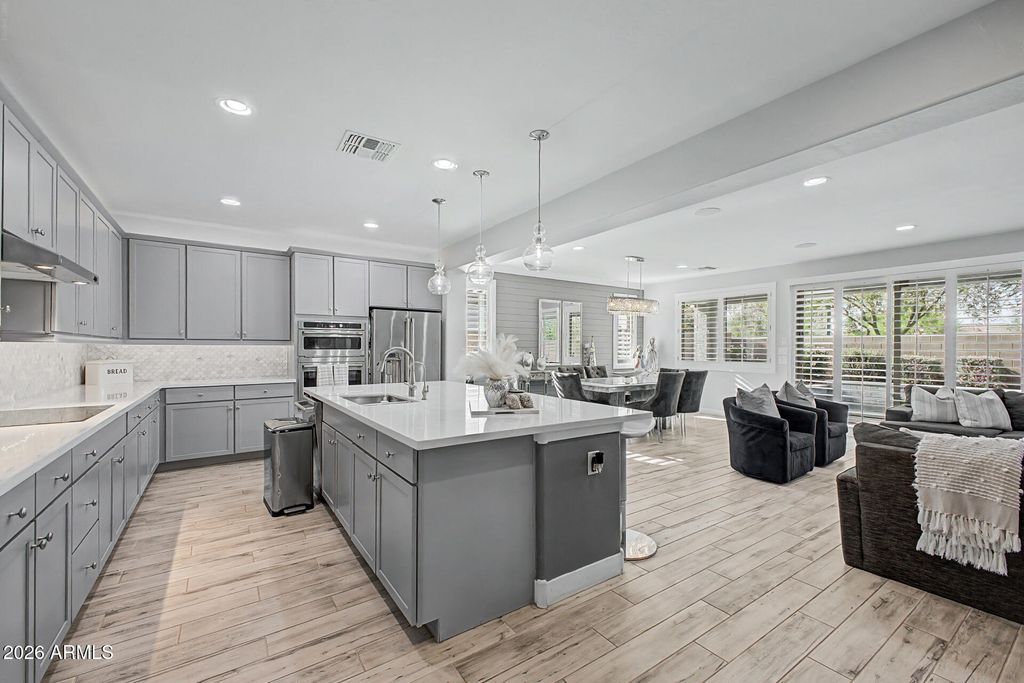 Image 12 of property listing at 14320 W ARTEMISA Avenue, Surprise, AZ 85387