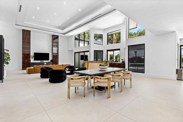 4825 Bocaire Boulevard, Boca Raton, FL 33487