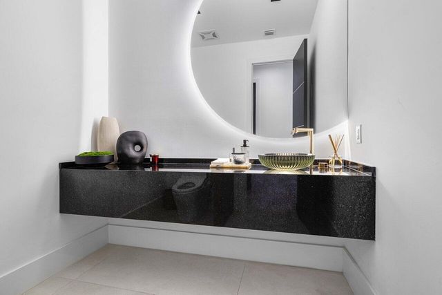 4825 Bocaire Boulevard, Boca Raton, FL 33487