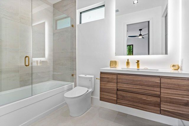 4825 Bocaire Boulevard, Boca Raton, FL 33487