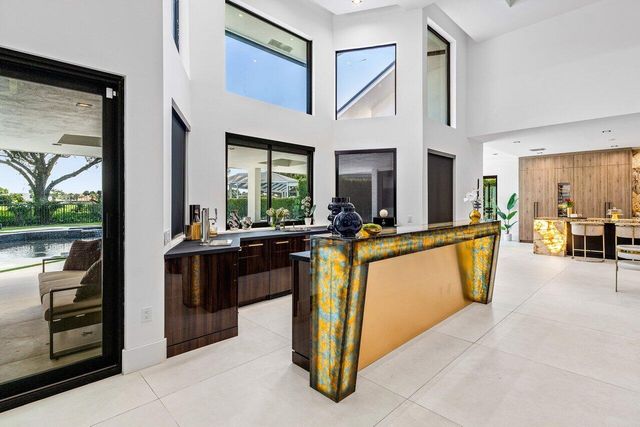4825 Bocaire Boulevard, Boca Raton, FL 33487