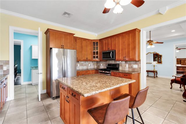 7330 36th Court, Vero Beach, FL 32967