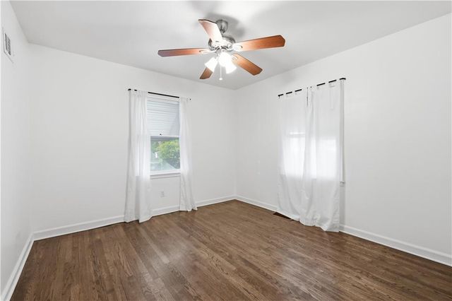 8816 Daniel Boone Road, Kansas City, MO 64114