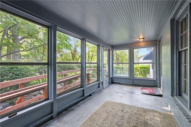 8816 Daniel Boone Road, Kansas City, MO 64114