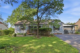 8816 Daniel Boone Road, Kansas City, MO 64114