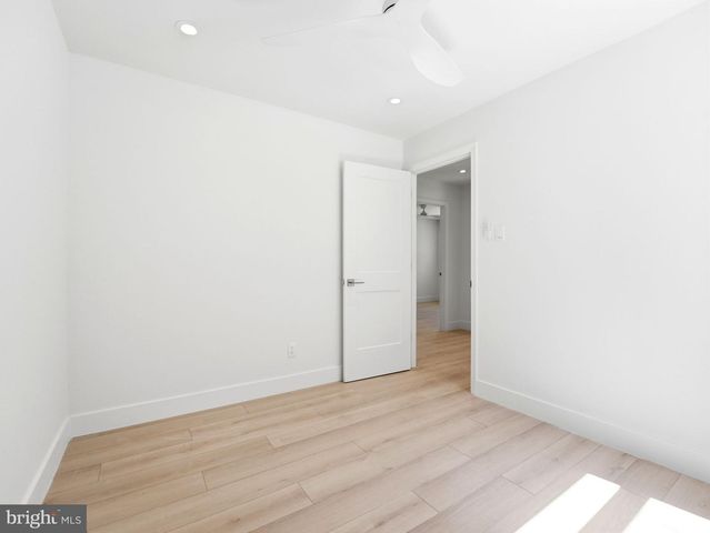 105 ROBERT BEST RD, Egg Harbor Township, NJ 08234
