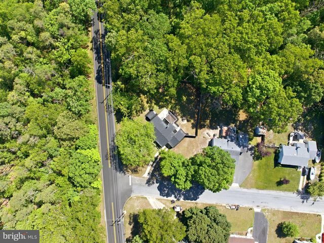 105 ROBERT BEST RD, Egg Harbor Township, NJ 08234