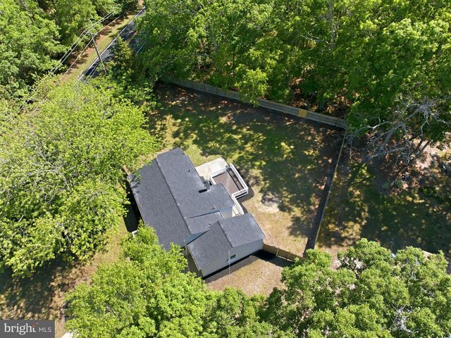 105 ROBERT BEST RD, Egg Harbor Township, NJ 08234