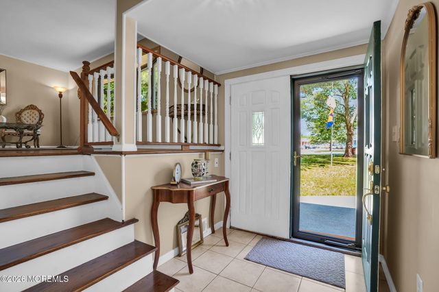 37 Gordons Corner Road, Manalapan, NJ 07726