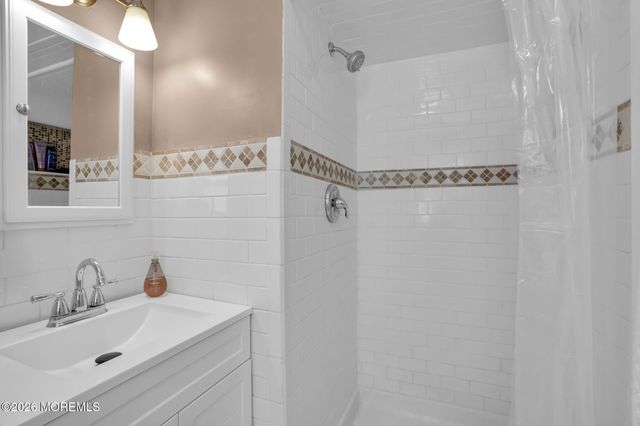 37 Gordons Corner Road, Manalapan, NJ 07726