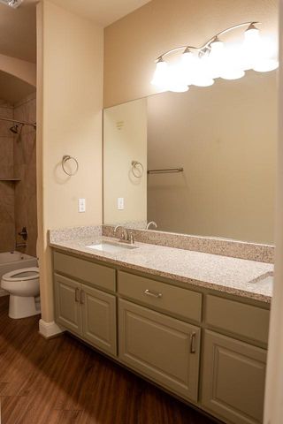 221 Garden Gate LN, Liberty Hill, TX 78642