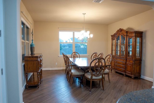 221 Garden Gate LN, Liberty Hill, TX 78642