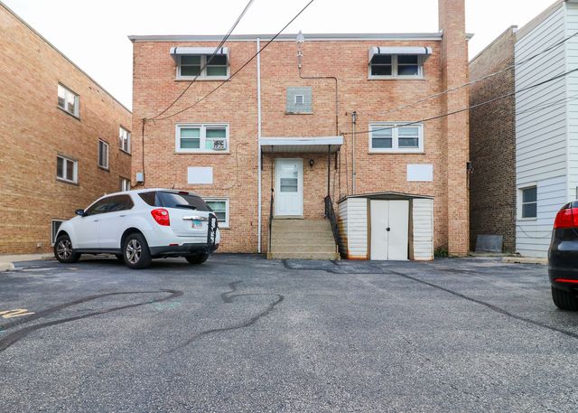 3330 Grove Avenue 1S, Berwyn, IL 60402