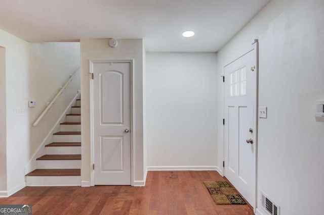 2846 Mountbery Drive, Snellville, GA 30039