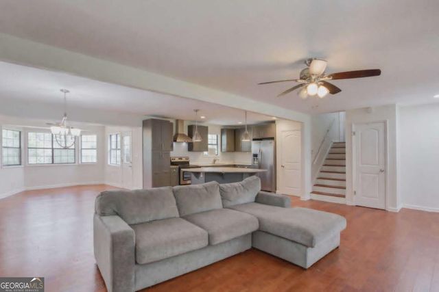 2846 Mountbery Drive, Snellville, GA 30039