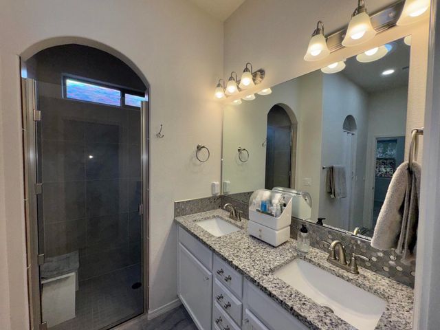 3245 Oakmount Drive SE, Albuquerque, NM 87124