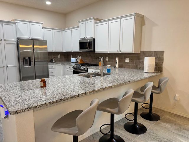 3245 Oakmount Drive SE, Albuquerque, NM 87124