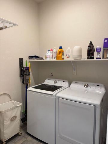 3245 Oakmount Drive SE, Albuquerque, NM 87124