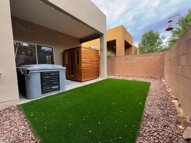 3245 Oakmount Drive SE, Albuquerque, NM 87124
