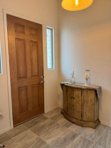 3245 Oakmount Drive SE, Albuquerque, NM 87124