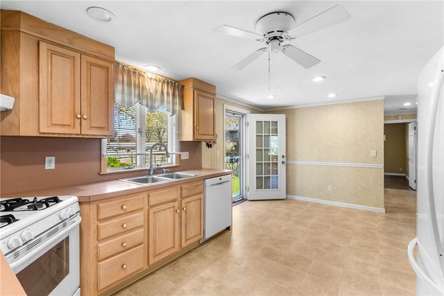 91 Hilton Road, Warwick, RI 02889