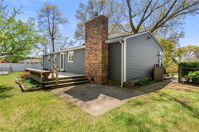 91 Hilton Road, Warwick, RI 02889