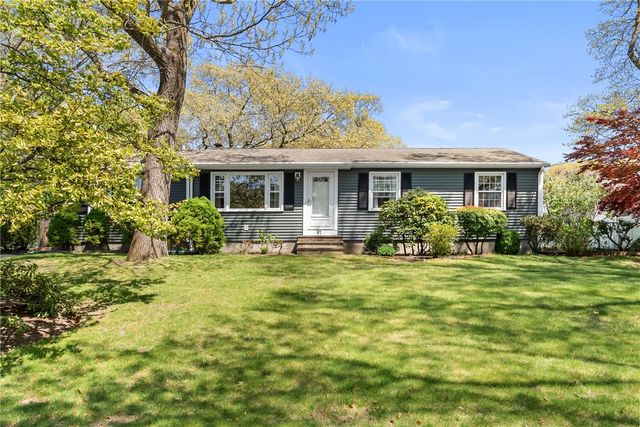 91 Hilton Road, Warwick, RI 02889