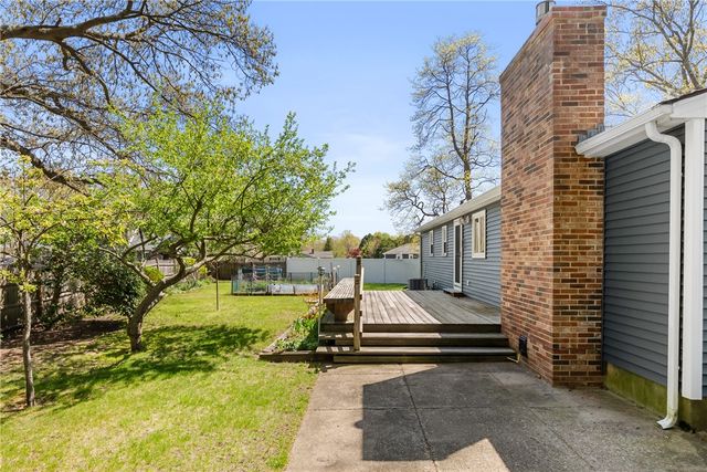 91 Hilton Road, Warwick, RI 02889