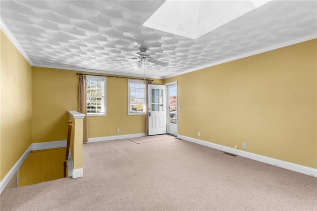 91 Hilton Road, Warwick, RI 02889