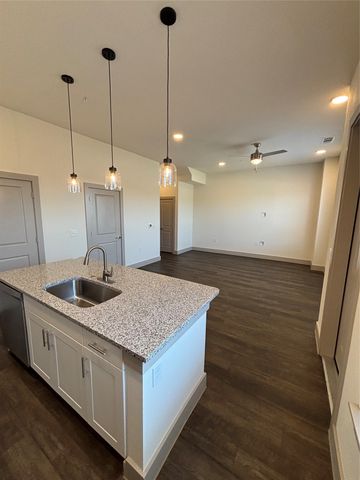 2036 Oak Grove 101, Aubrey, TX 76227