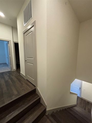 2036 Oak Grove 101, Aubrey, TX 76227