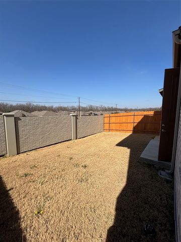 2036 Oak Grove 101, Aubrey, TX 76227