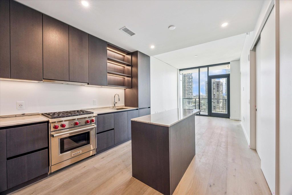 610 Davis ST 2009, Austin, TX 78701