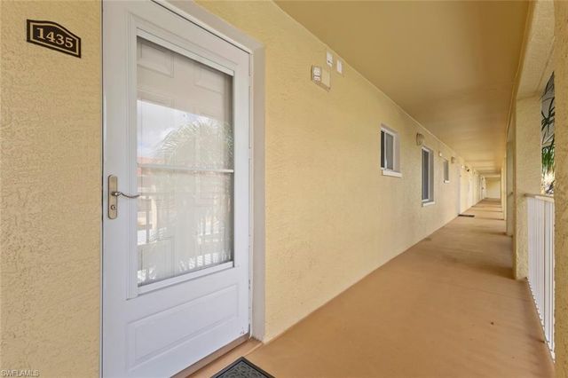 8288 Key Royal LN 1435, Naples, FL 34119