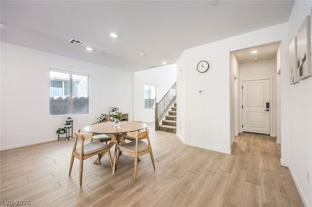 175 Medianoche Street, Las Vegas, NV 89138