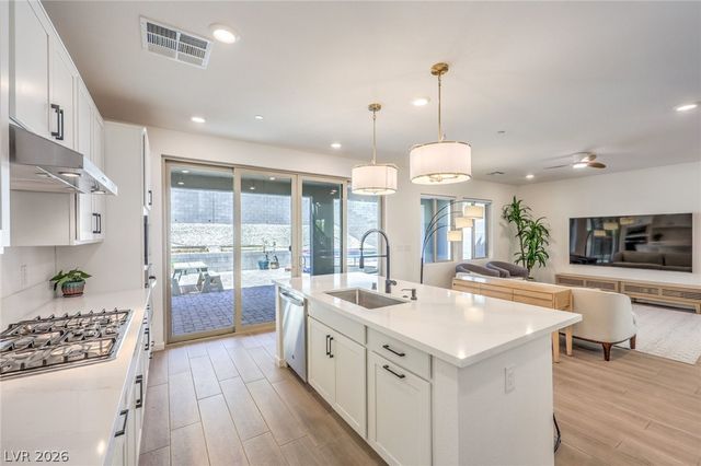 175 Medianoche Street, Las Vegas, NV 89138