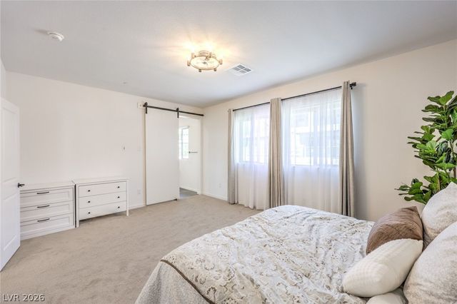 175 Medianoche Street, Las Vegas, NV 89138