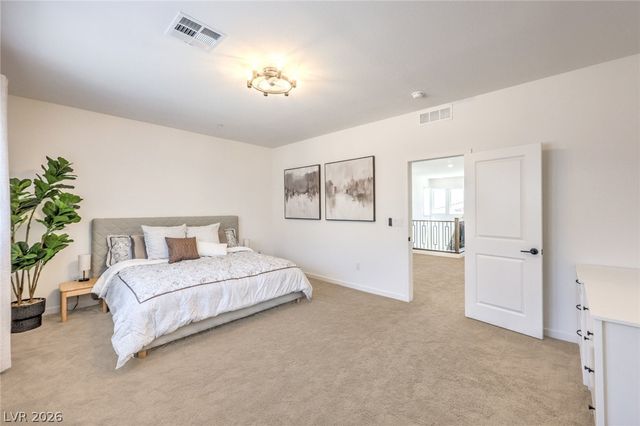 175 Medianoche Street, Las Vegas, NV 89138