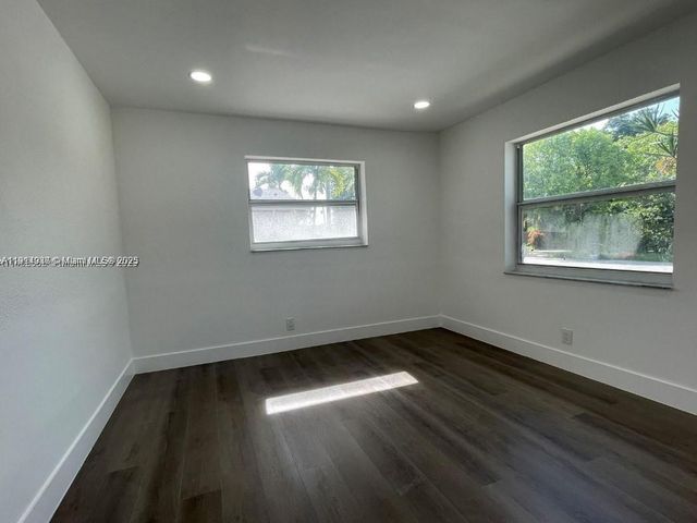 1814 SW 22nd St 1, Fort Lauderdale, FL 33315