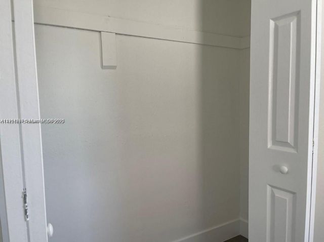 1814 SW 22nd St 1, Fort Lauderdale, FL 33315