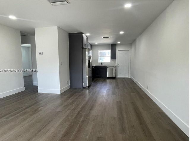 1814 SW 22nd St 1, Fort Lauderdale, FL 33315