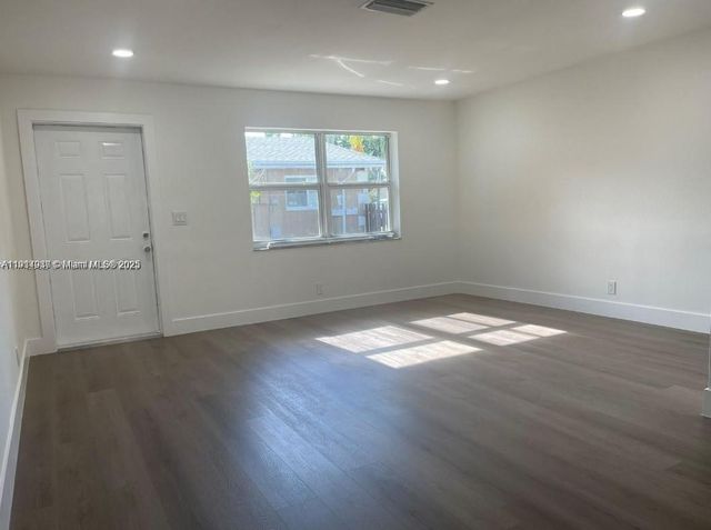 1814 SW 22nd St 1, Fort Lauderdale, FL 33315